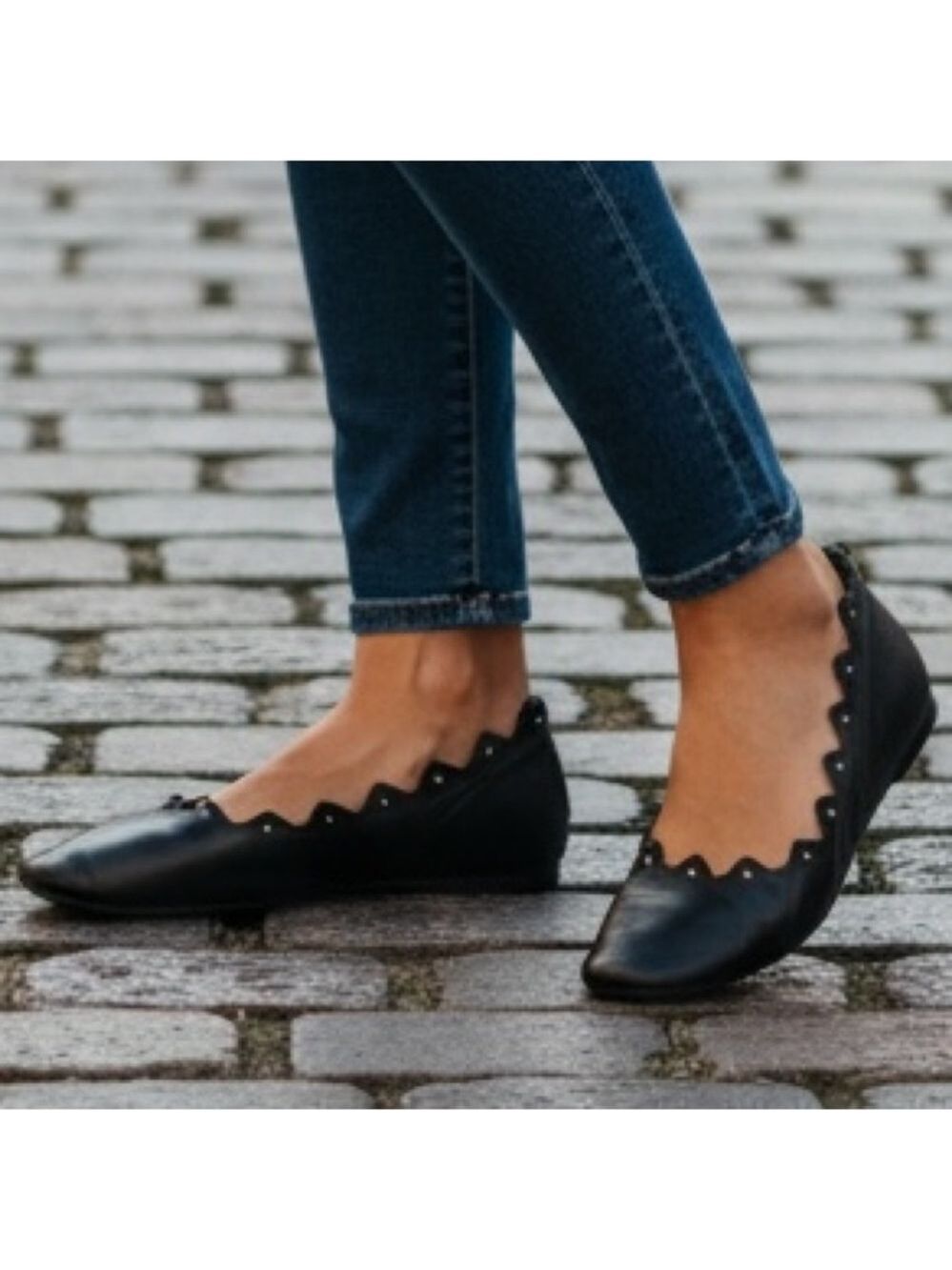 Allonsi Sienna Scallop Edge Ballerina Flat